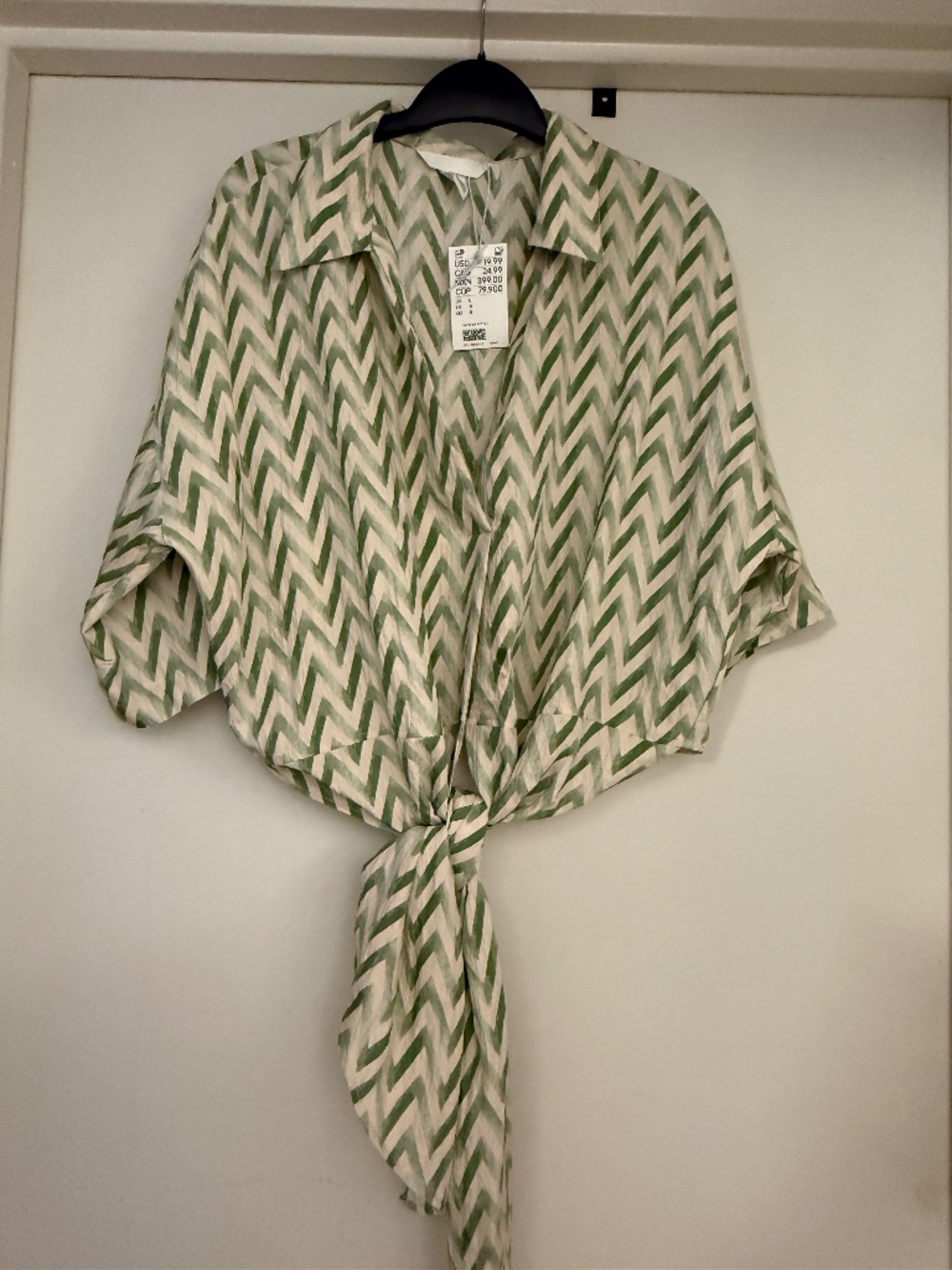 H&M Stripe Green & Beige Front-tie Top - Size Large